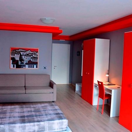 B&B Tirana Smile Esterno foto